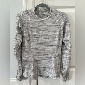 Lululemon Runderful Long Sleeve Shirt Size 8 Woman’s Athletic Running Top